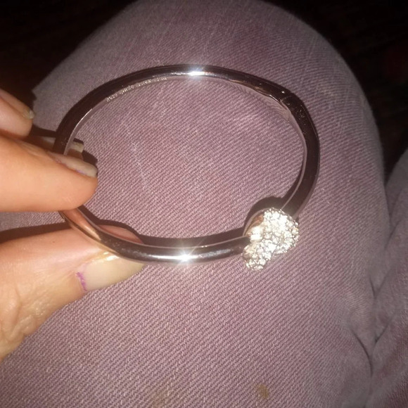 Kate Spade Silver • Sailor’s Knot Crystal Pavè Hinged Bangle Bracelet - Picture 3 of 4